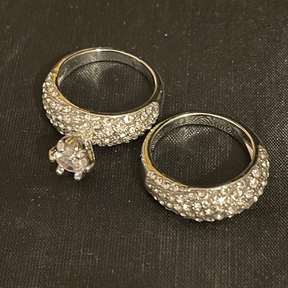 Sterlingg silver weddingg set